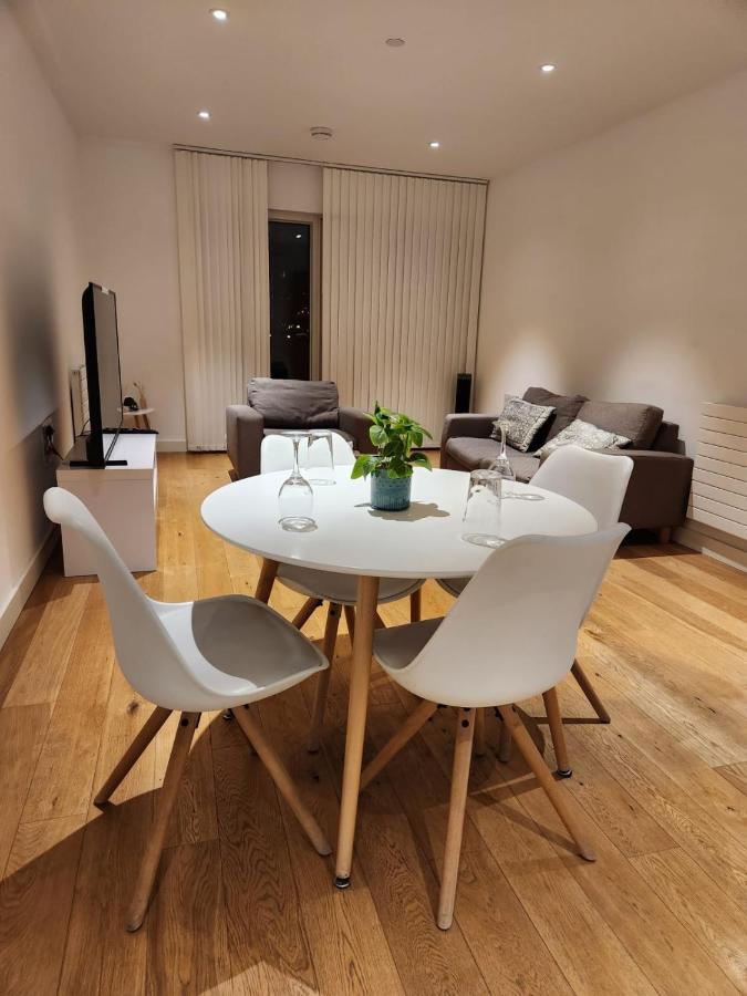 Kaf Luxury Apartment Лондон Екстер'єр фото