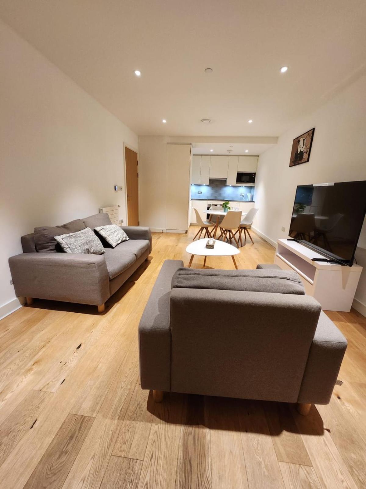 Kaf Luxury Apartment Лондон Екстер'єр фото