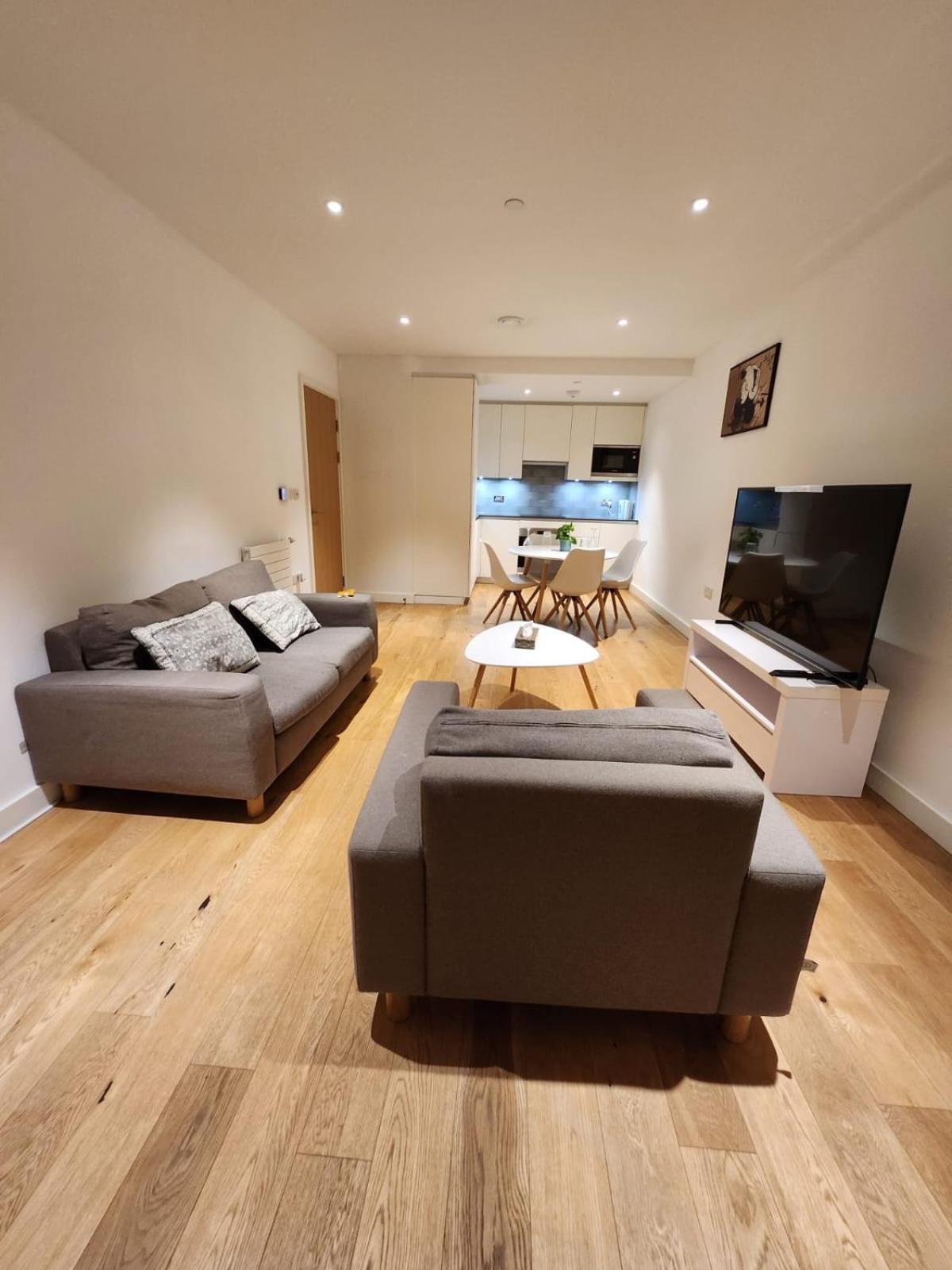 Kaf Luxury Apartment Лондон Екстер'єр фото